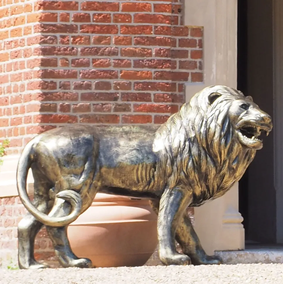 Grand Lions Bronze Metal Garden Statues