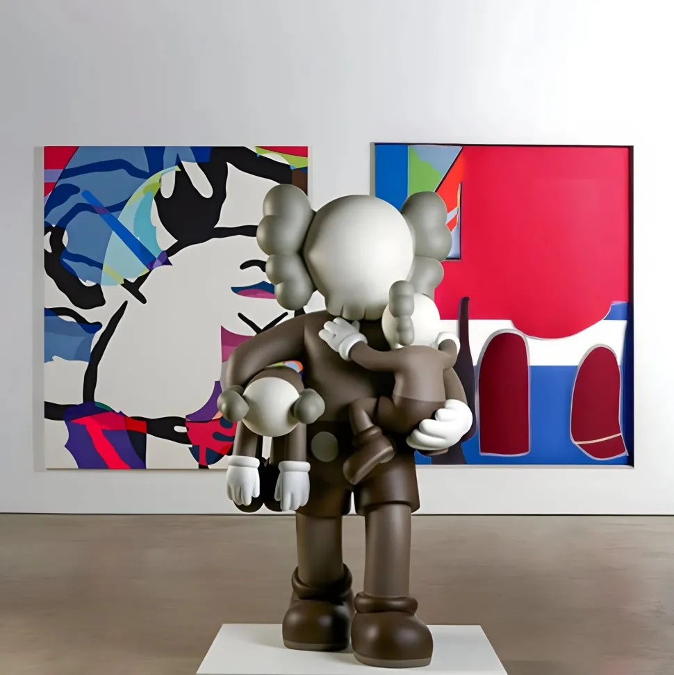Lucify Go 200cm Brown Resin Indoor Sculpture